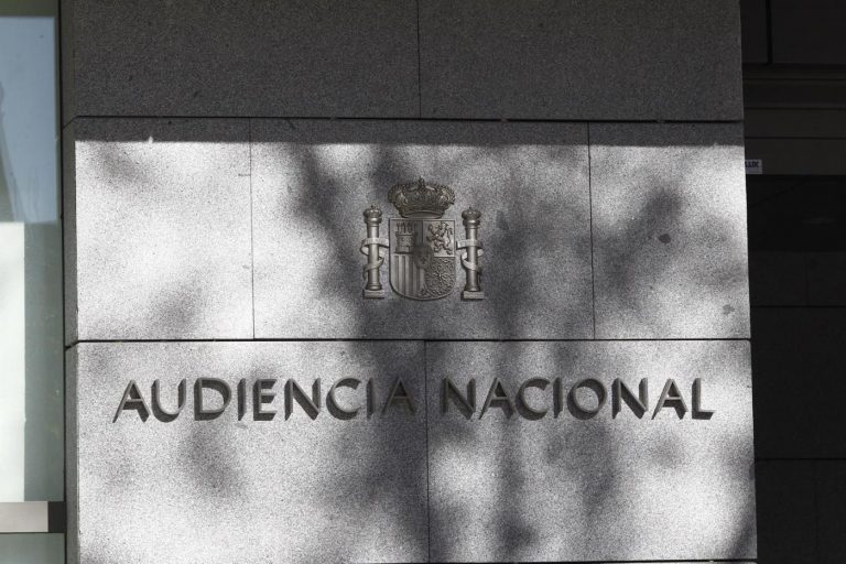 El Estado indemnizará a eurodiputado y presentadora búlgaros por la prisión preventiva de su hijo