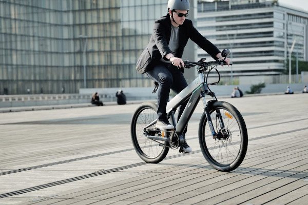 Una Recomendación: Lleva El Control De La Velocidad Que Utilizas En La Bicicleta Eléctrica