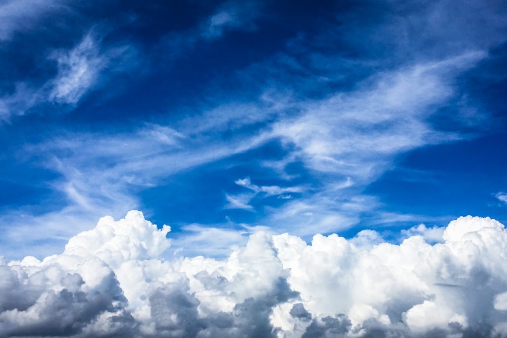 ¿Quién Más Explico La Difusión Del Cielo Azul?