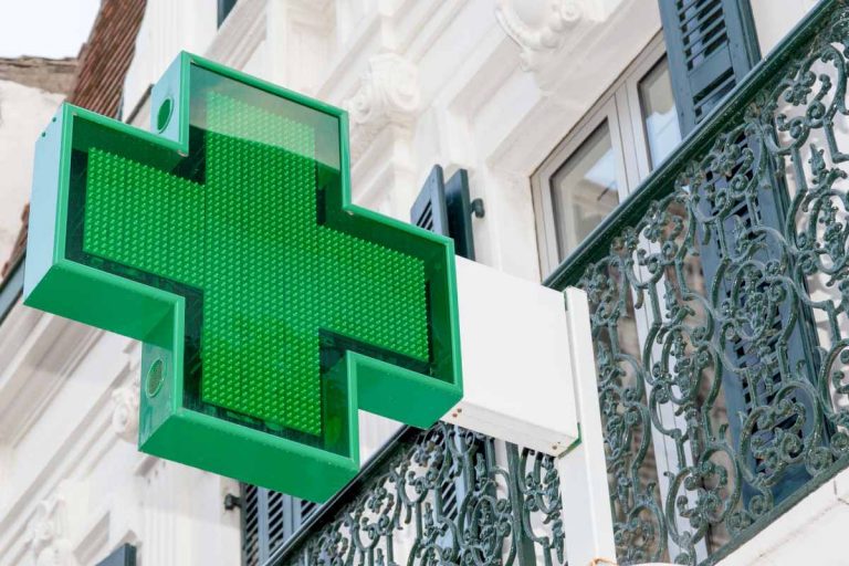 Más de 2.000 farmacias se unen a ‘FarmaHelp’