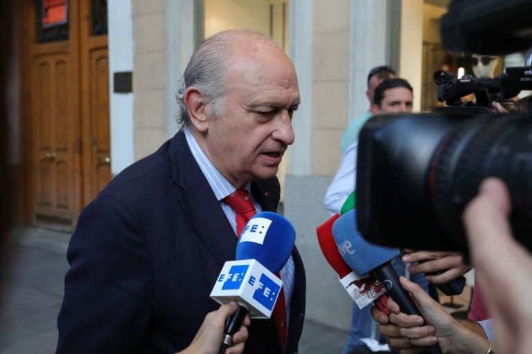 El PP suspende provisionalmente de militancia a Fernández Díaz
