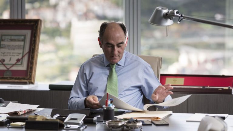 Galán: Las eléctricas «no se benefician» de la subida en el precio de la luz