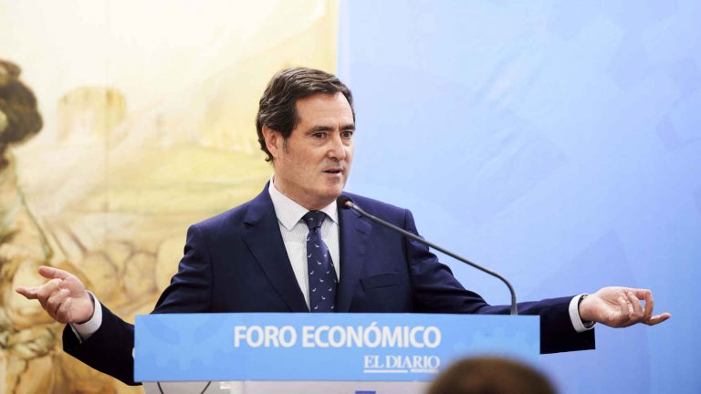 Garamendi recibe la Gran Cruz del Mérito Militar: «Viva España y viva el Rey»