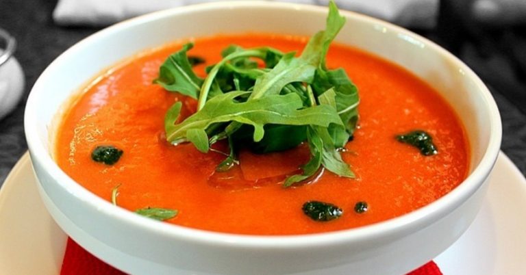 Gazpacho: así debes seguir la receta sin echarle pan