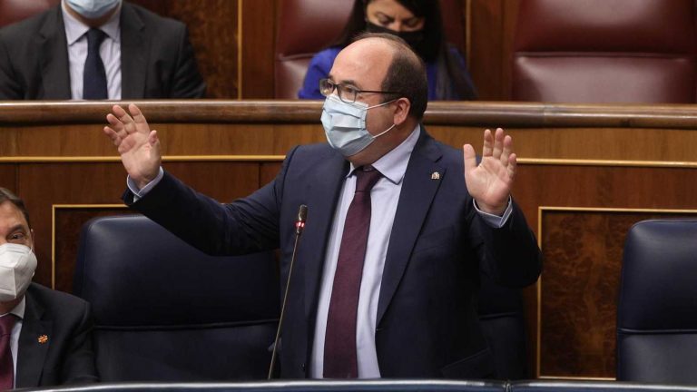 Iceta defiende votar en referéndum un acuerdo sobre el autogobierno y la financiación catalana