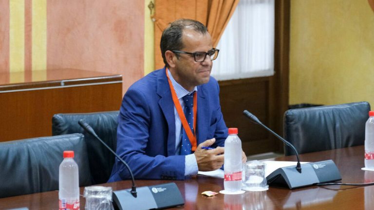La RTVA firma un convenio con Obispos del Sur para «divulgar el sentimiento católico»
