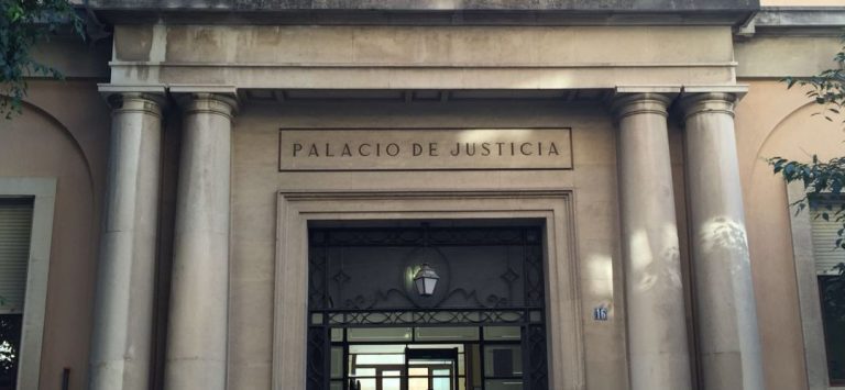 La Audiencia reabre el caso del perro que apareció ahorcado en un cortijo abandonado de Jódar
