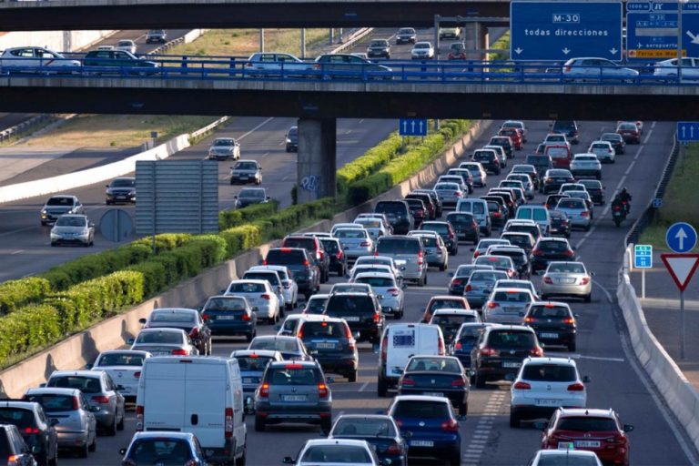 La DGT espera 4,7 millones de desplazamientos por carretera