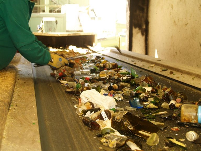 La Federación Española del Reciclaje garantizar el libre comercio de las materias secundarias