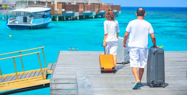 La mitad de los españoles no tiene pensado irse de vacaciones este verano