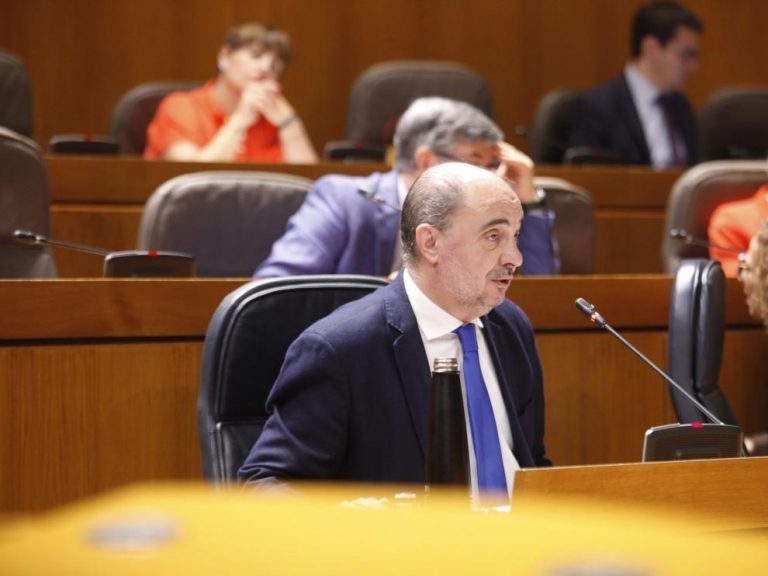 Lambán: «Es la hora de las autonomías que defienden la unidad de España»