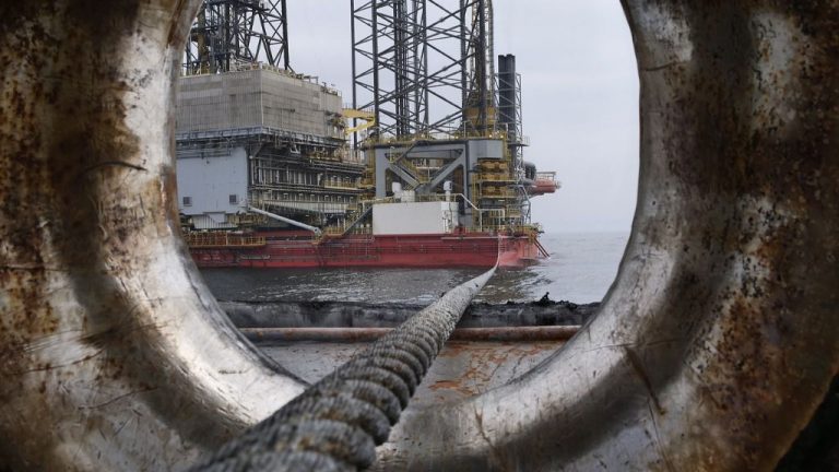 Los elevados precios del mercado petrolero amenazan con frenar la recuperación