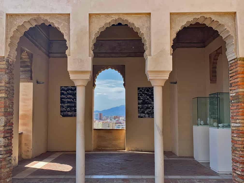 Málaga Y Los Privilegios De Ver La Ciudad Desde La Torre De Maldonado