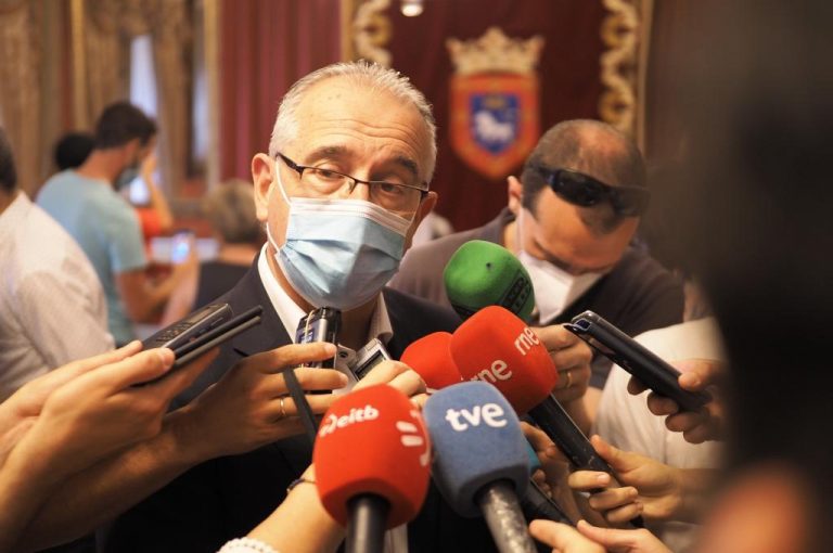 Maya pide «máxima responsabilidad» ante la suspensión de los Sanfermines