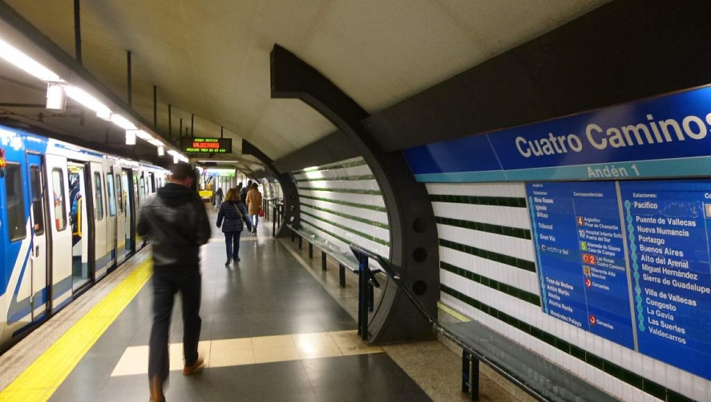 El motivo por el que no puedes llevar globos metálicos en el Metro de Madrid