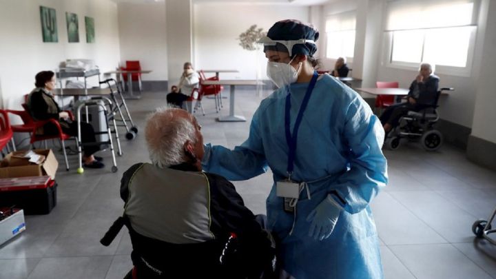 Las residencias de Navarra registran 21 casos positivos de Covid-19