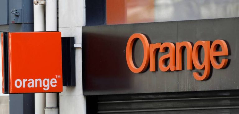 137 trabajadores se adhieren al ERE de Orange en el primer día para hacerlo