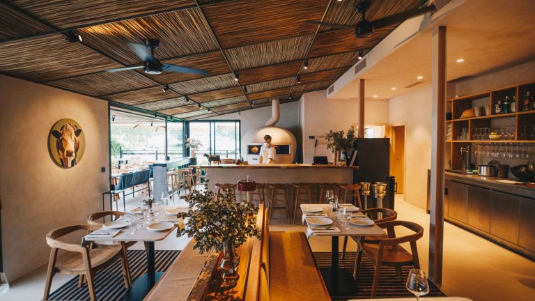 Primera Vaca, el nuevo restaurante de Carlos Crespo y Álex Ortiz en Suesa