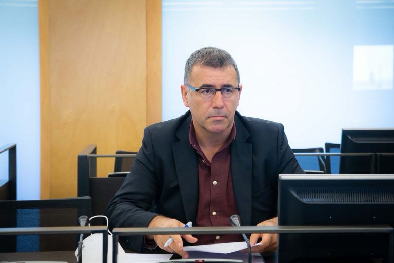Experto asegura que la repetición de curso es «cara, ineficiente e inequitativa»