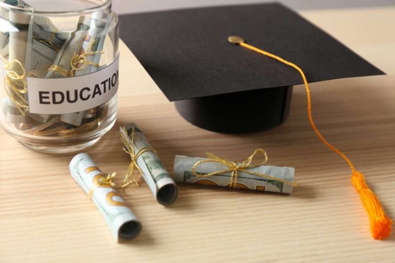 Cómo pedir una beca universitaria