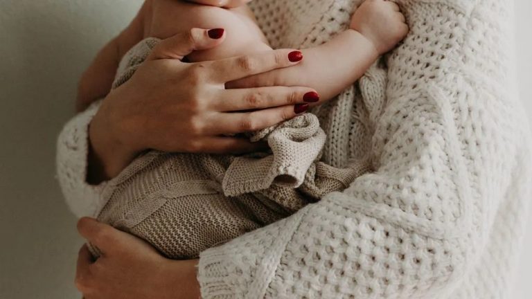 La ley de diversidad familiar protegerá a las familias sea cual sea el «estado civil, la orientación sexual o filiación»