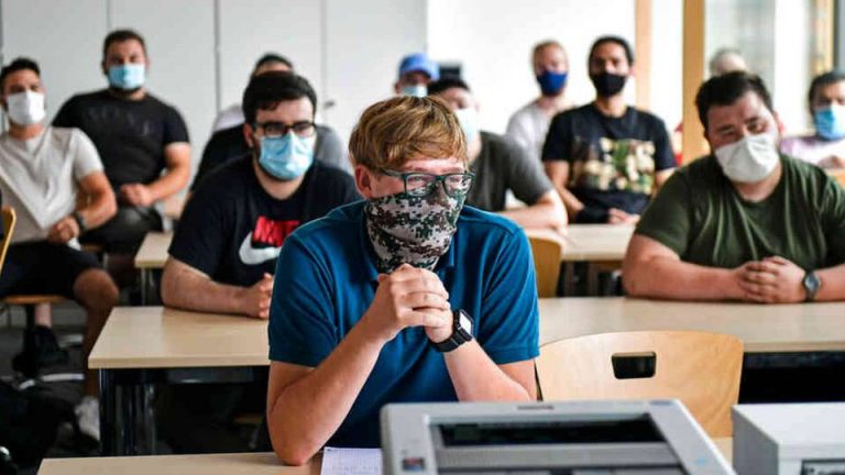 Un estudio revela el «comportamiento ejemplar» de los estudiantes durante la pandemia