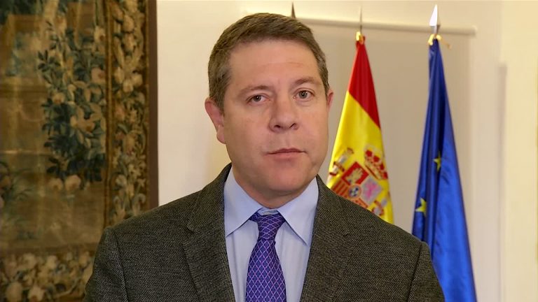 Page recomienda a Aragonés acudir a la Conferencia de Presidentes