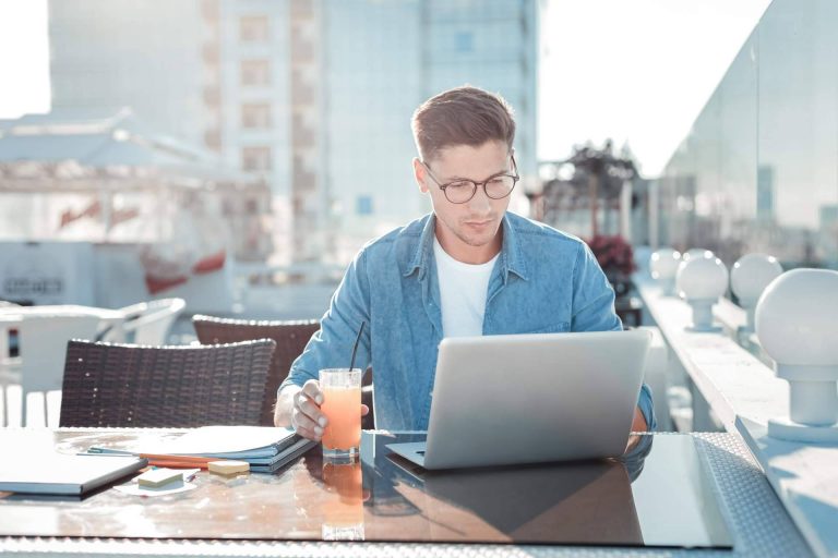 Crear una academia online, la clave definitiva para vender cursos de manera rentable: Ulises Project