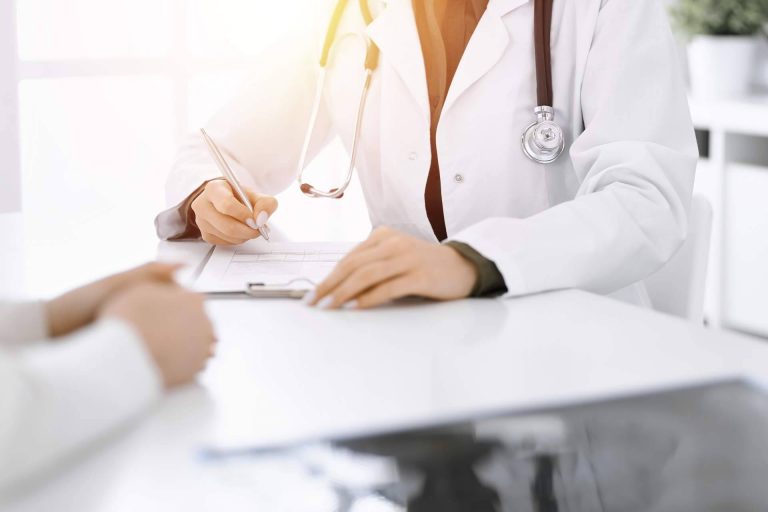 ¿Familia en Latinoamérica? Asistensi proporciona planes de salud con atención médica inmediata por emergencia para los familiares