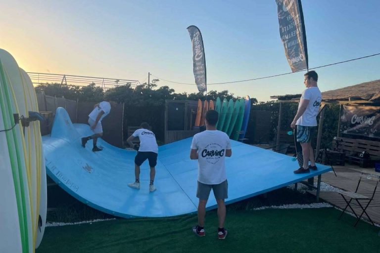 ¿Qué ofrece la nueva escuela de surf de Carving Social Club?