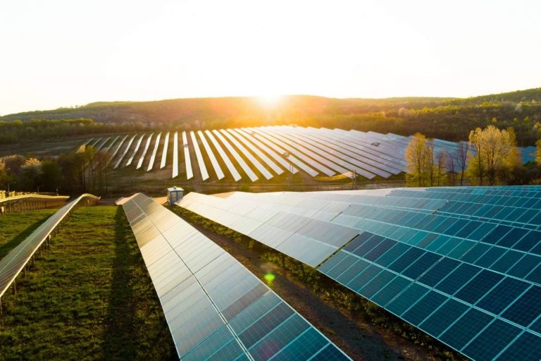 ¿Cómo funciona la subvención de energía solar en España? Asesoramiento de los profesionales de Ingeniería MASRED