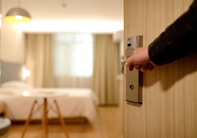 Las pernoctaciones hoteleras se multiplican por siete en junio