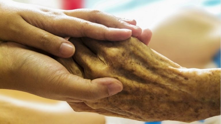 Voluntariado intergeneracional, un salvavidas para mayores en riesgo de aislamiento
