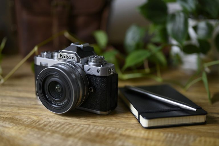 Nikon: así es la cámara retro con tecnología punta