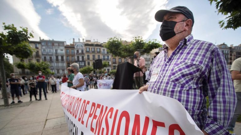 Los pensionistas vascos denuncian que «vuelven a dejar las pensiones mínimas en la estacada»