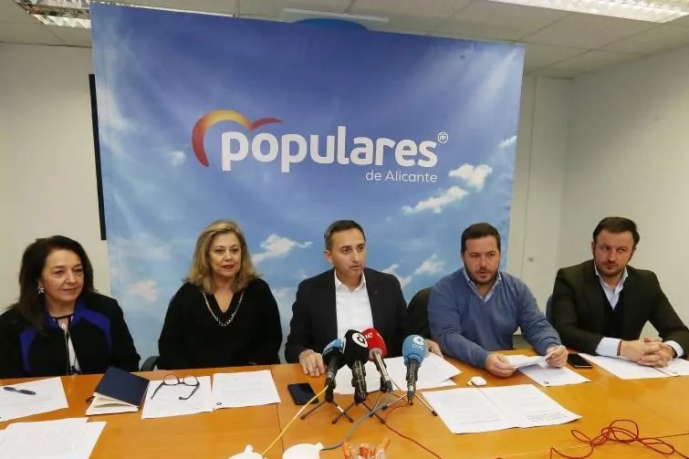 El PP acusa a Puig de plegarse ante Ribera y García-Page