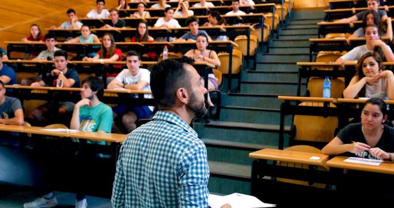 El 59% del profesorado universitario percibe que tiene un nivel medio-alto en competencias digitales