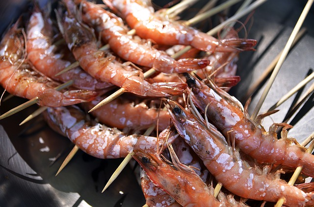 Gambas A La Parrilla: El Ingrediente Que Debes Poner Para Que No Se Peguen 