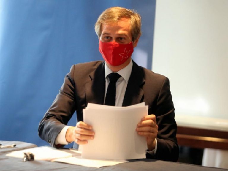 El PP afea a Bolaños la «pompa» ante sus llamadas a los grupos parlamentarios