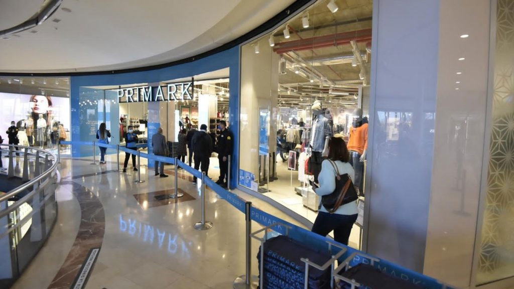 Sandalias baratas de Primark que copian a las marcas de lujo