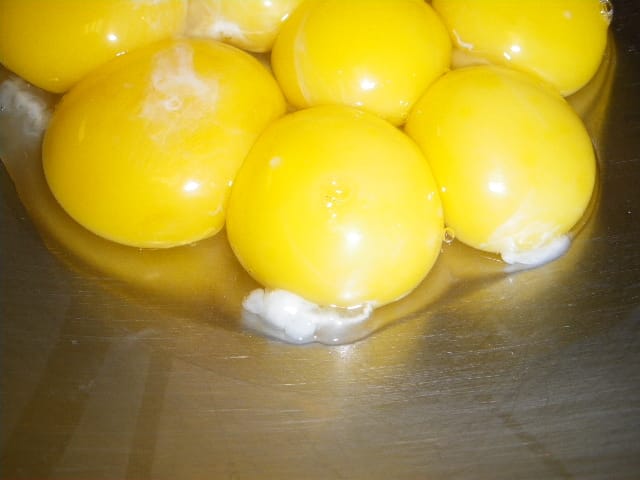 ¿Se Puede Comer La Cosa Blanca Que Sale En Algunos Huevos? 7 La Chalaza
