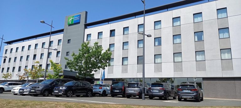 OK Mobility traslada su oficina de Bilbao al hotel Holiday Inn Express ante el aumento de las reservas