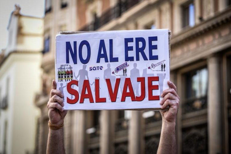 La gran banca recorta un 4% su plantilla y un 10% sus oficinas en España en la primera mitad de 2021