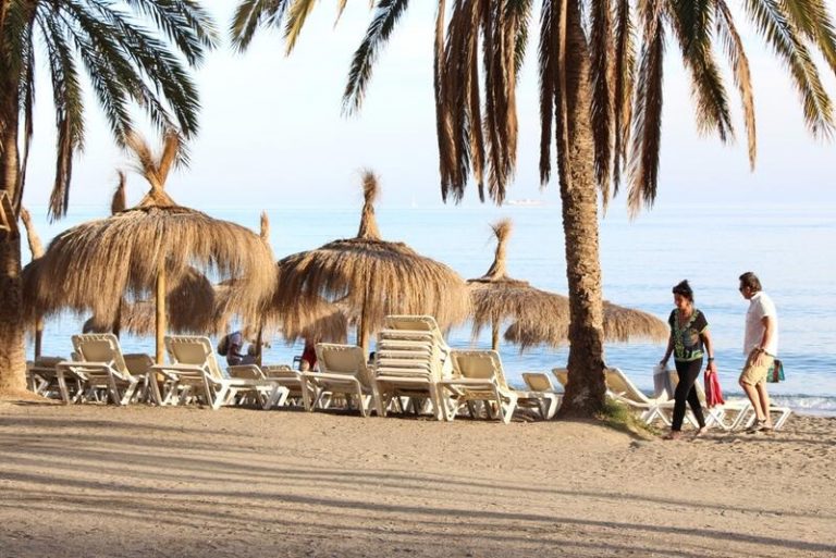 Marín prevé una ocupación en agosto en Andalucía por encima del 80% con el 92% de hoteles y alojamientos abiertos