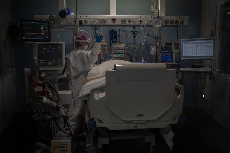 Cataluña registra 3.478 casos y 28 muertes en las últimas 24 horas