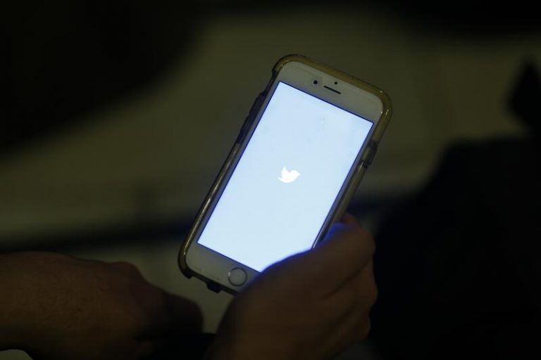 Desarrollan un sistema de monitorización de redes sociales multilingüe capaz de detectar las emociones