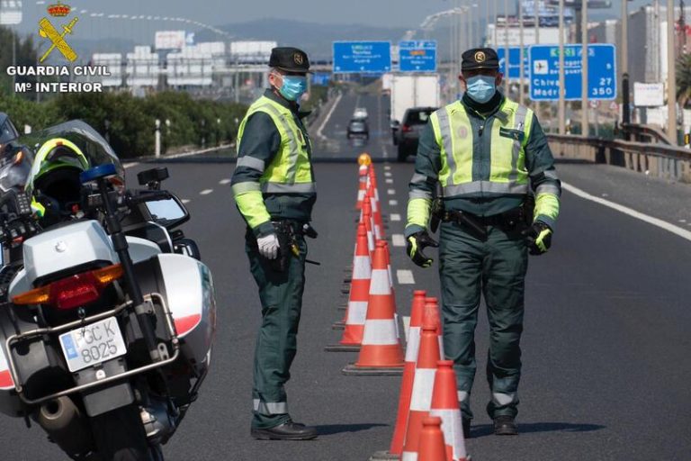 La Guardia Civil intercepta en Monforte del Cid (Alicante) un vehículo que circulaba a 213 km/hora