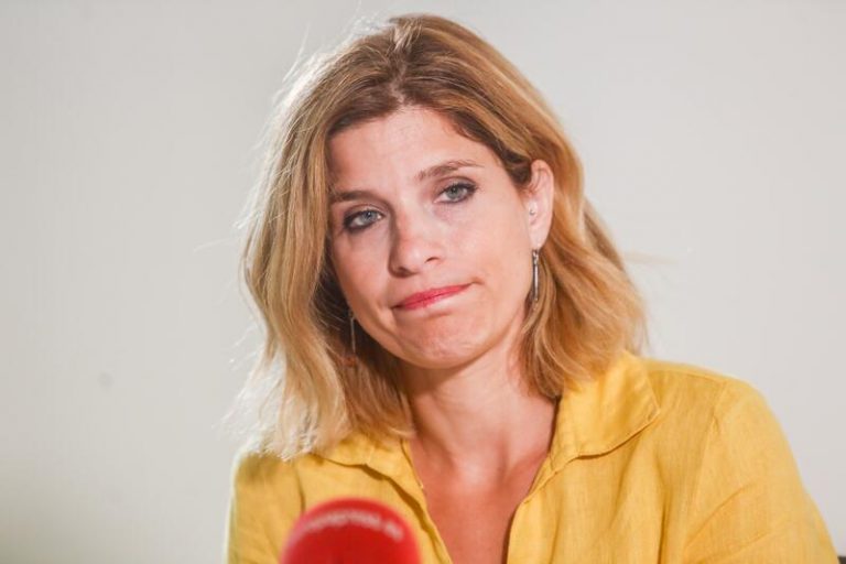 Hana Jalloul (PSOE) destaca el «gran esfuerzo» del Gobierno para abaratar la luz y pide apoyo de la oposición