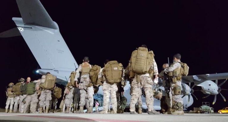 Despega el primer avión desde Zaragoza para la repatriación de españoles de Afganistán
