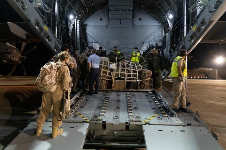Sale el segundo avión para evacuar a españoles y traductores de Afganistán